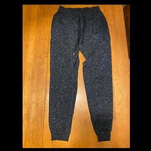 WOMEN’S NEW YORK ACTIVE BLACK SWEATPANTS